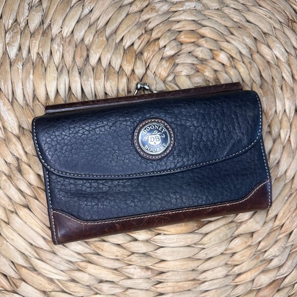 Dooney & Bourke Vintage Black & Brown Pebbled Leather Wallet Clutch - Picture 1 of 11